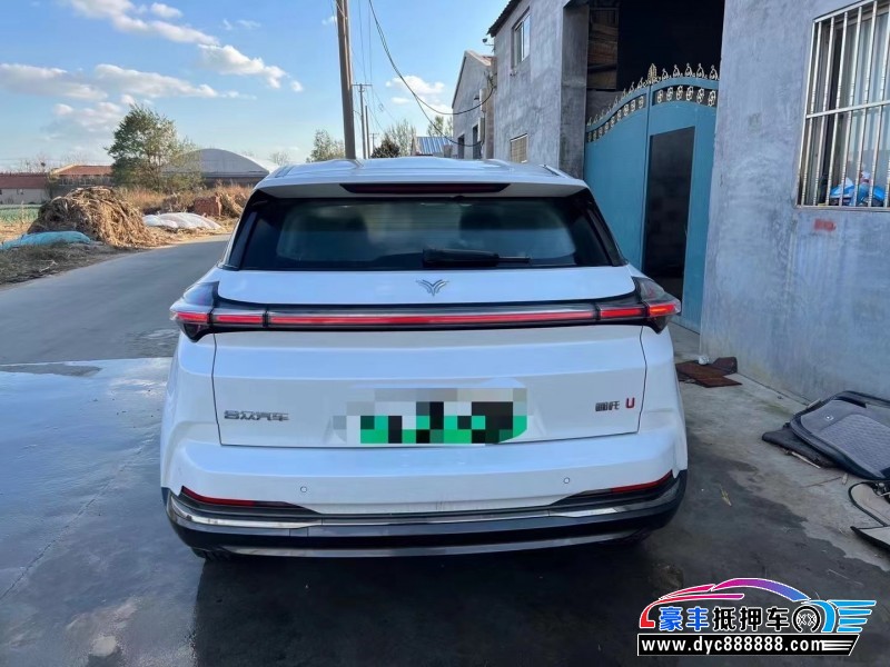 23年哪吒USUV抵押车出售