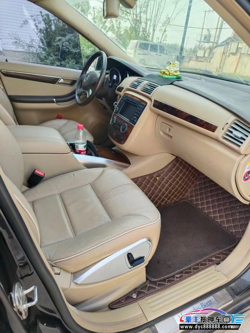 12年奔驰R轿车抵押车出售