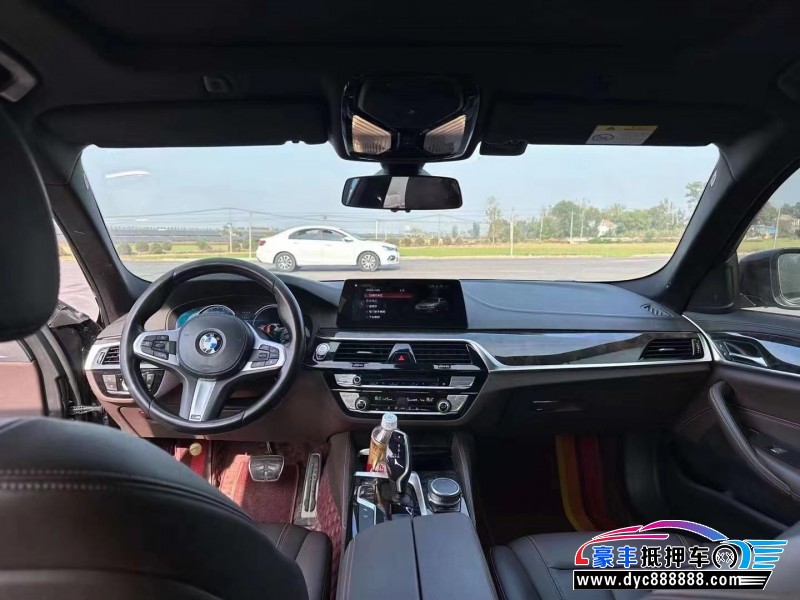 18年宝马5系轿车抵押车出售