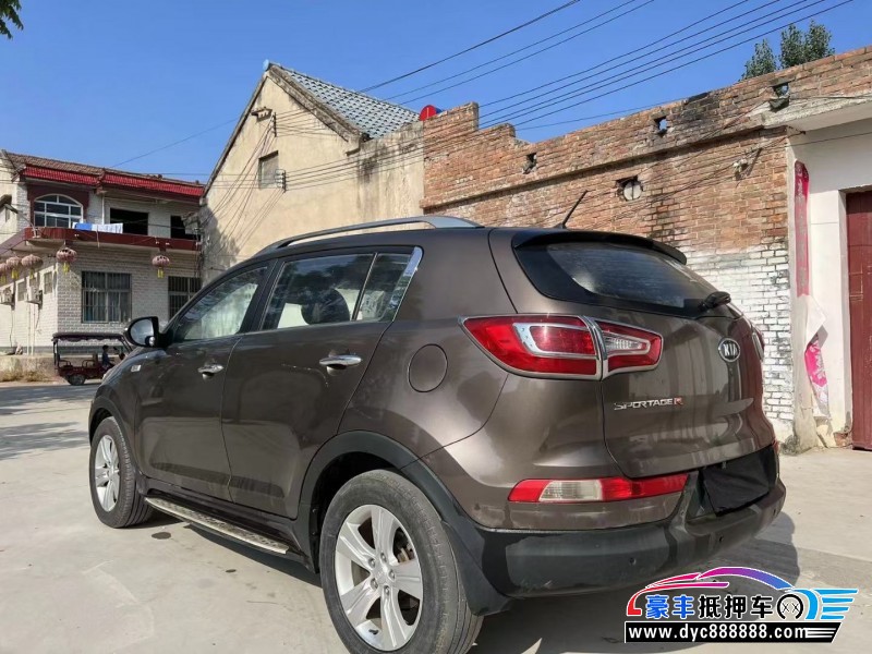 13年起亚智跑SUV抵押车出售