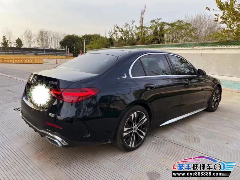 22年奔驰C轿车抵押车出售