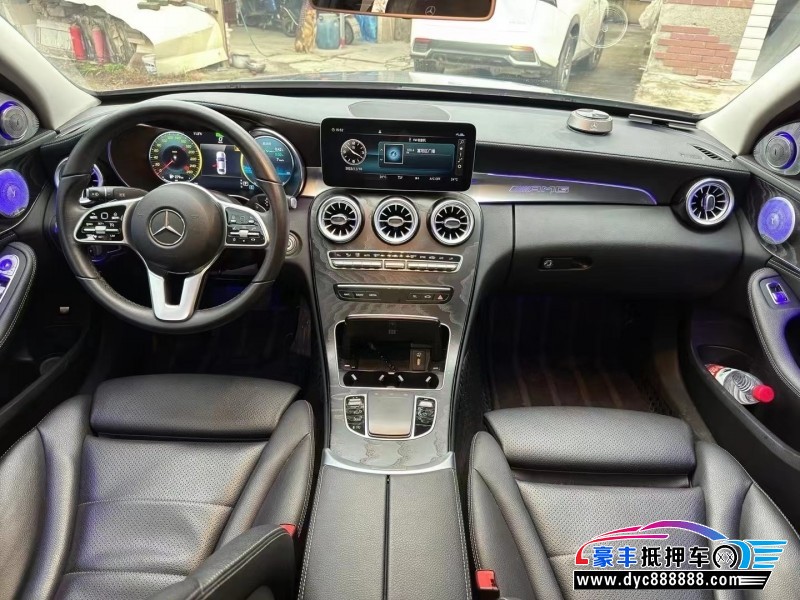 19年奔驰C轿车抵押车出售