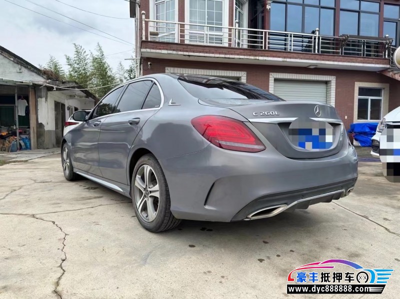 19年奔驰C轿车抵押车出售