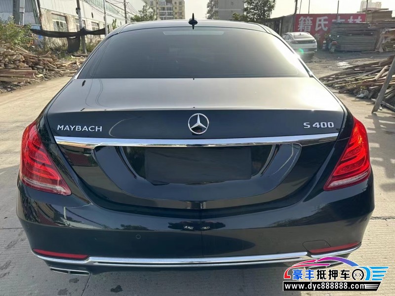 17年奔驰迈巴赫S级轿车抵押车出售