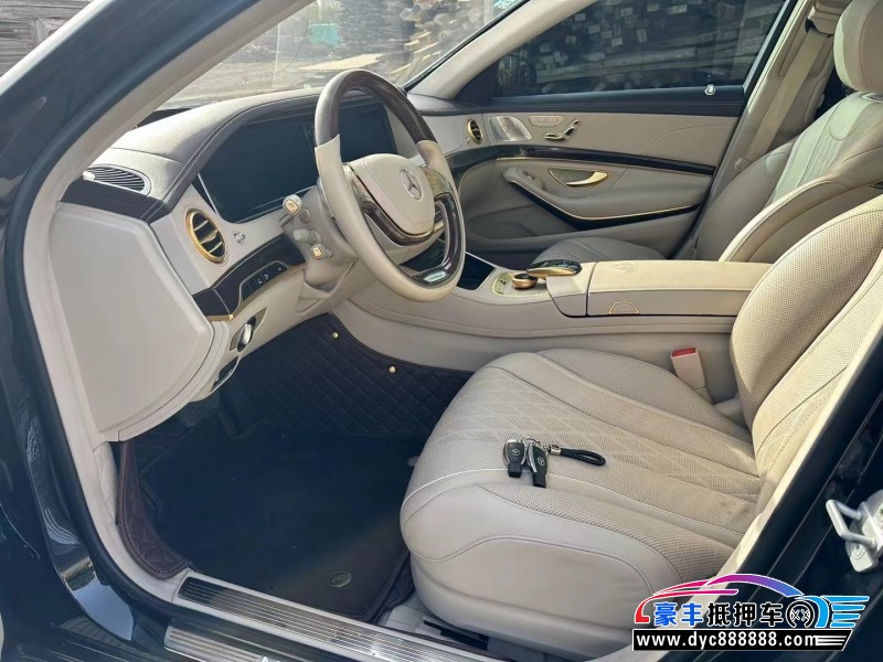 17年奔驰迈巴赫S级轿车抵押车出售