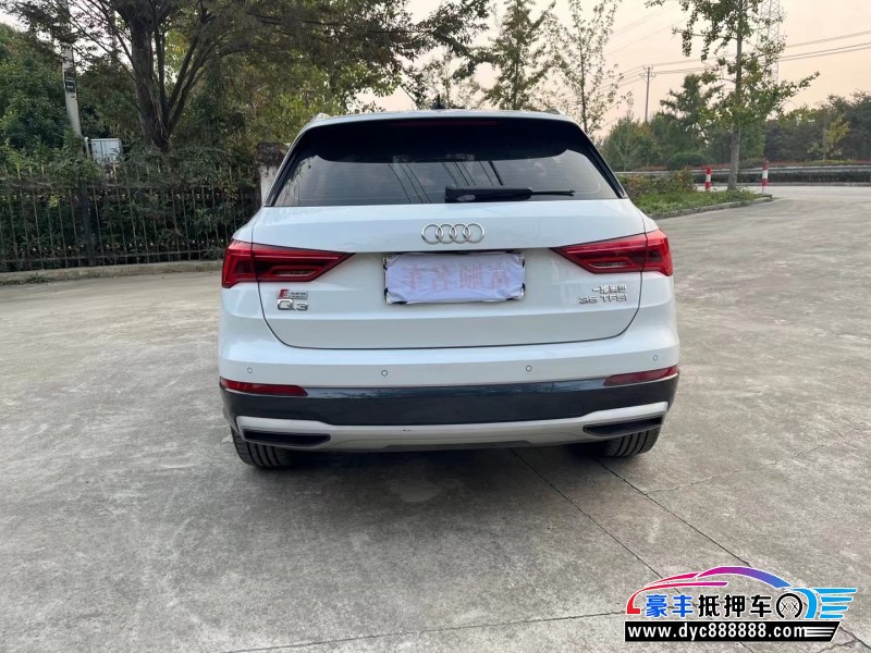22年奥迪Q3轿车抵押车出售