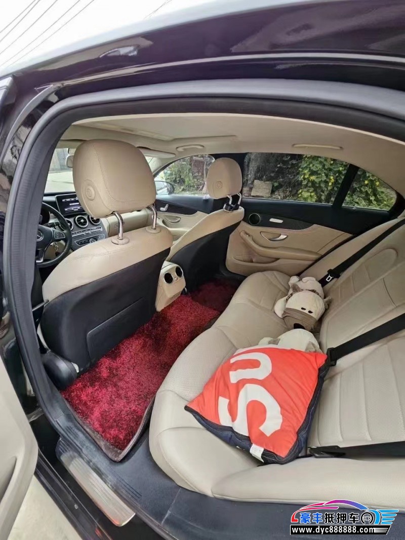 17年奔驰C轿车抵押车出售