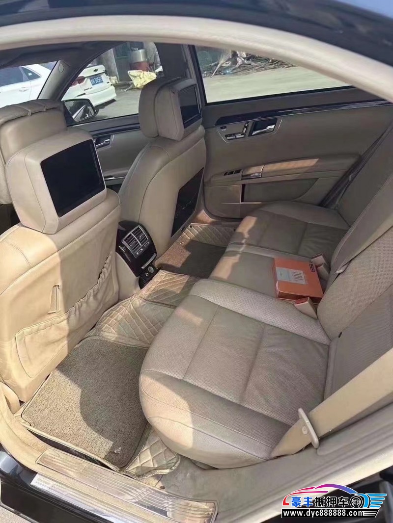 12年奔驰S轿车抵押车出售