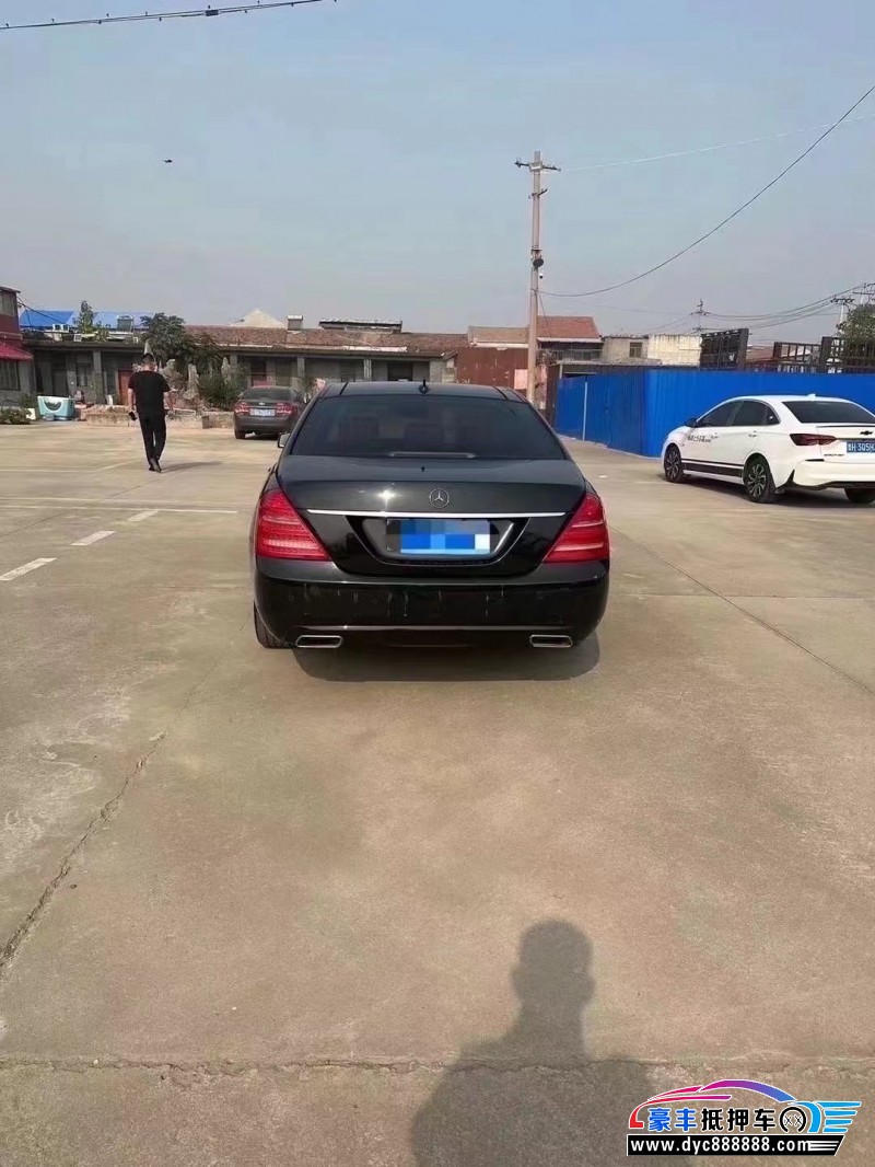 12年奔驰S轿车抵押车出售