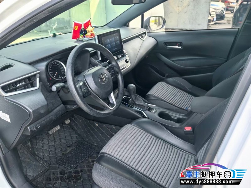 22年丰田雷凌轿车抵押车出售