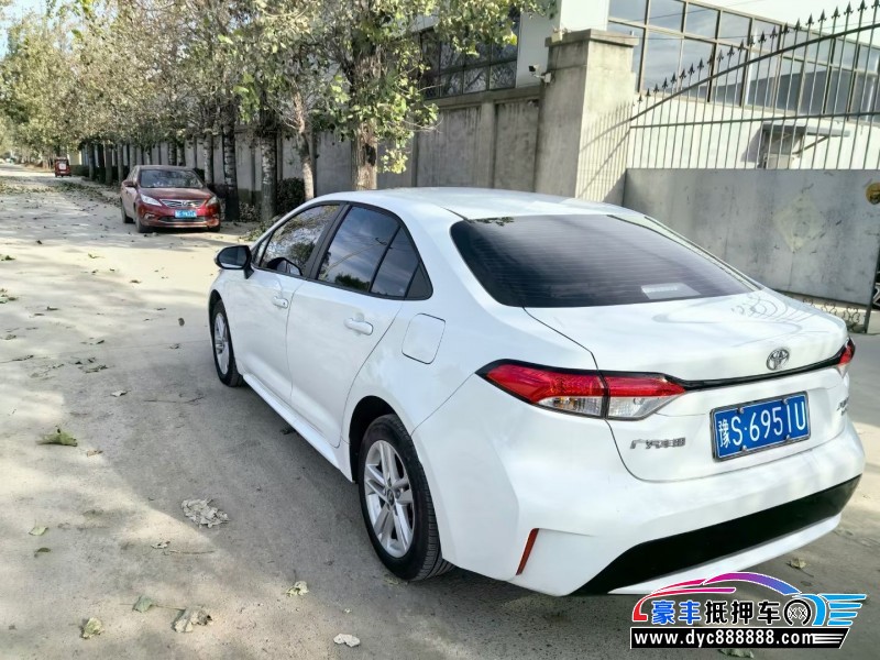 22年丰田雷凌轿车抵押车出售