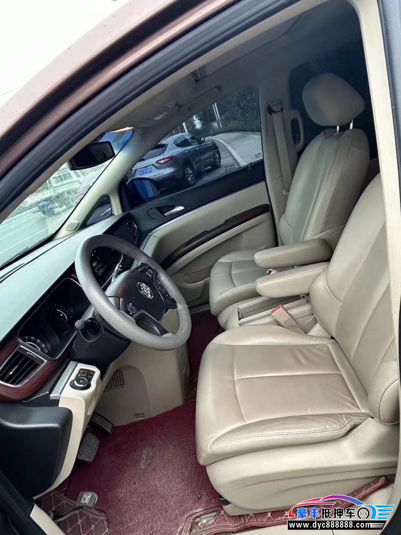 20年别克GL8轿车抵押车出售