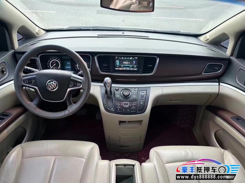 20年别克GL8轿车抵押车出售