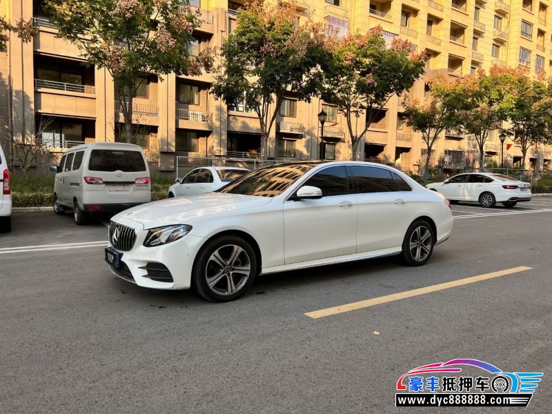19年奔驰E轿车抵押车出售
