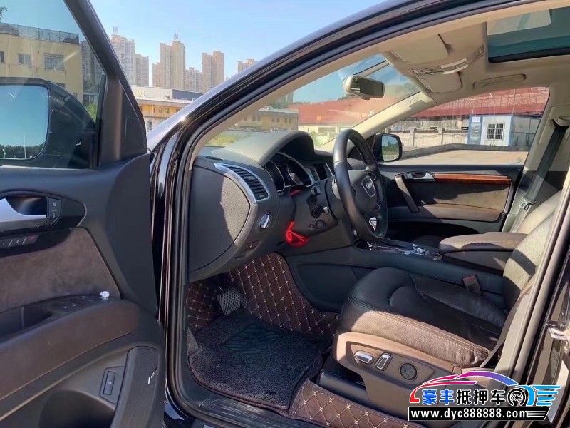 15年奥迪Q7SUV抵押车出售