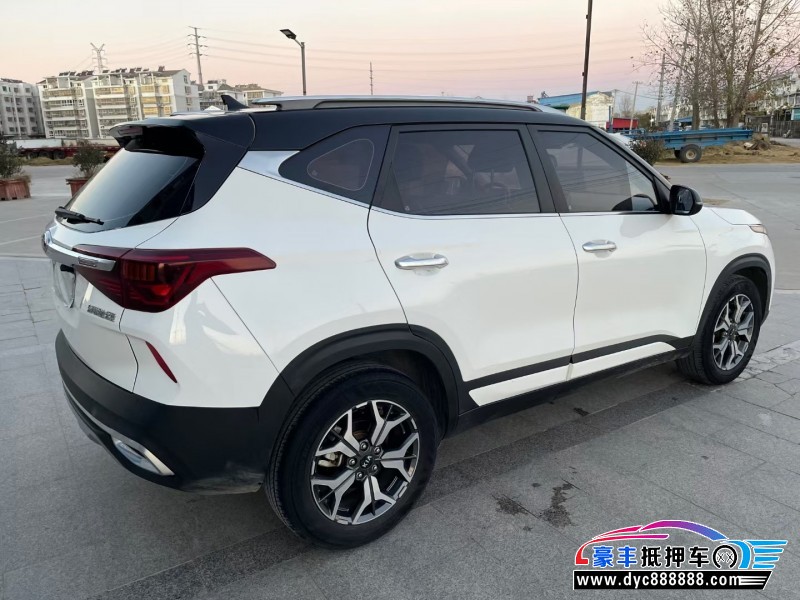 20年起亚KX3轿车抵押车出售