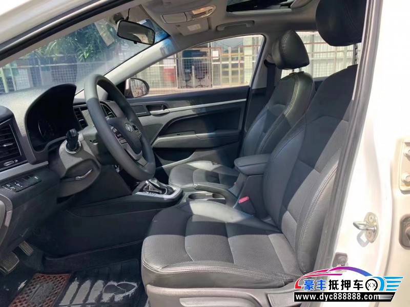 18年现代领动轿车抵押车出售