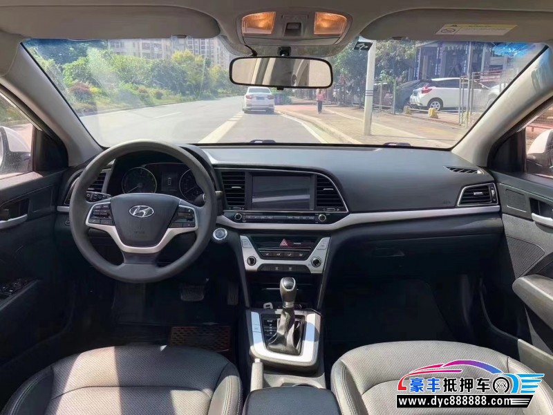 18年现代领动轿车抵押车出售