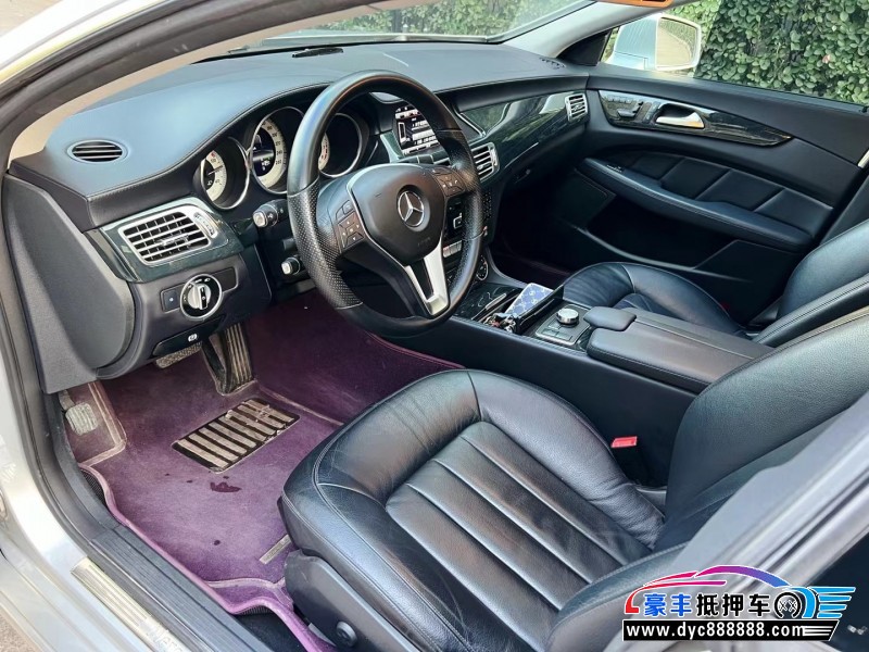 13年奔驰CLS轿车抵押车出售