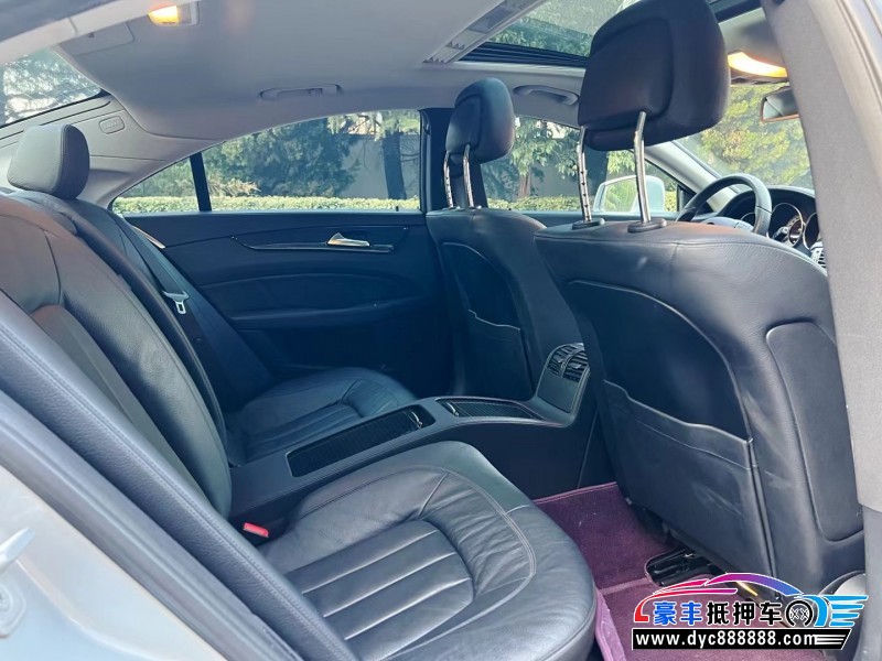 13年奔驰CLS轿车抵押车出售