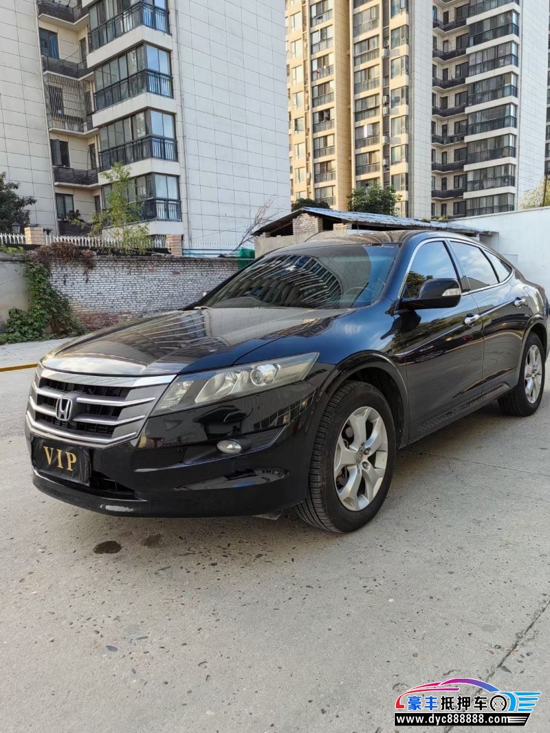 12年本田雅阁轿车抵押车出售