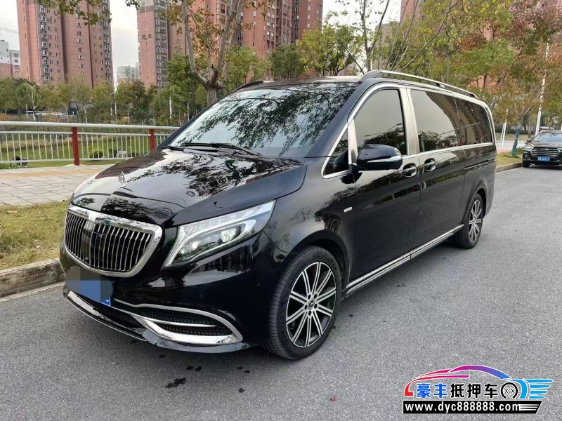 22年奔驰V轿车抵押车出售