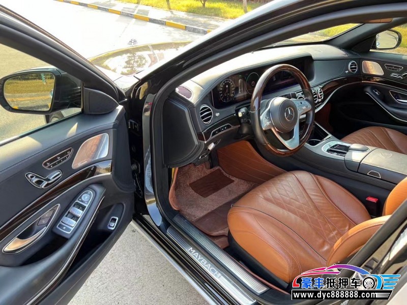 20年奔驰迈巴赫S级轿车抵押车出售