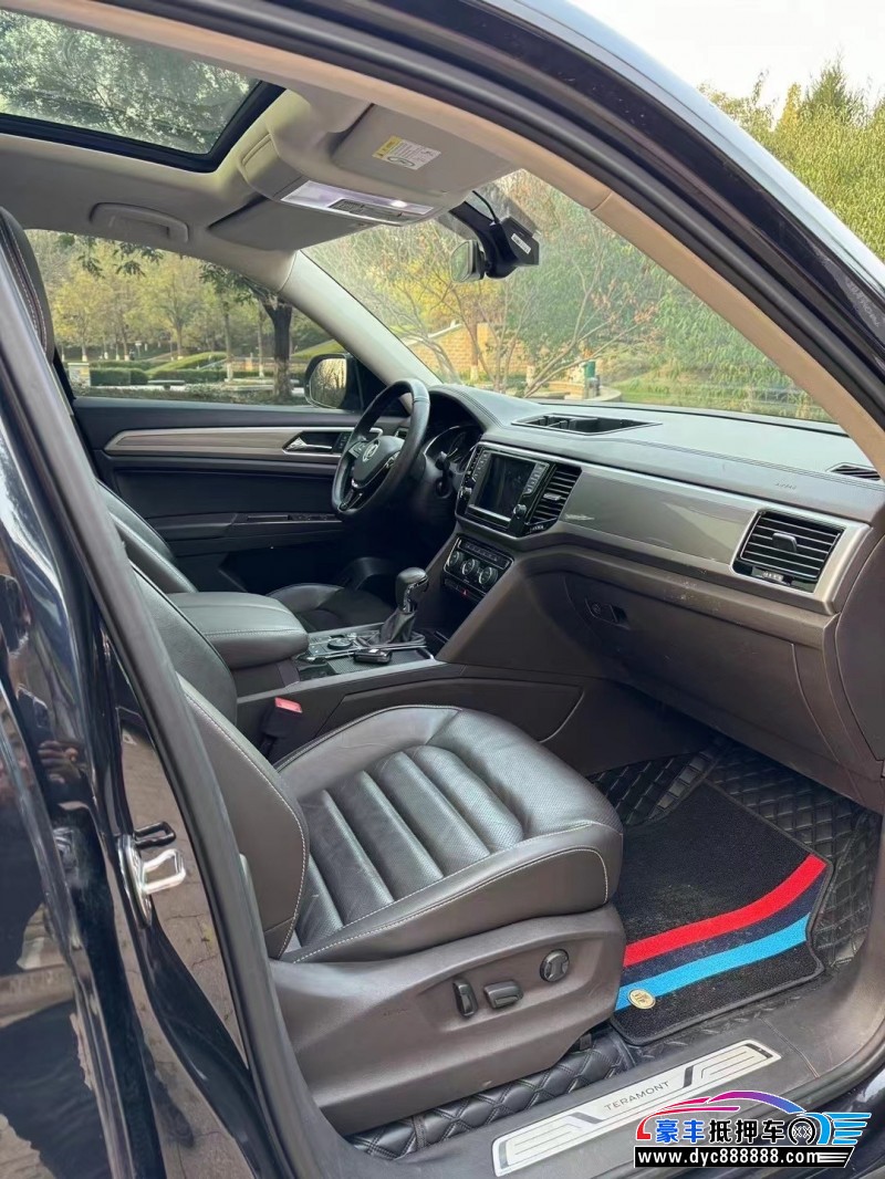 18年大众途昂轿车抵押车出售