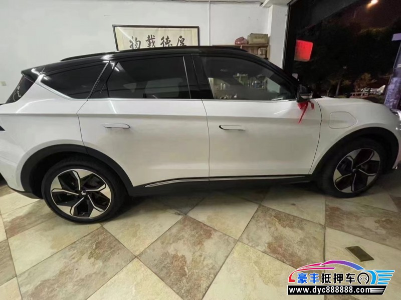 23年极狐阿尔法SSUV抵押车出售