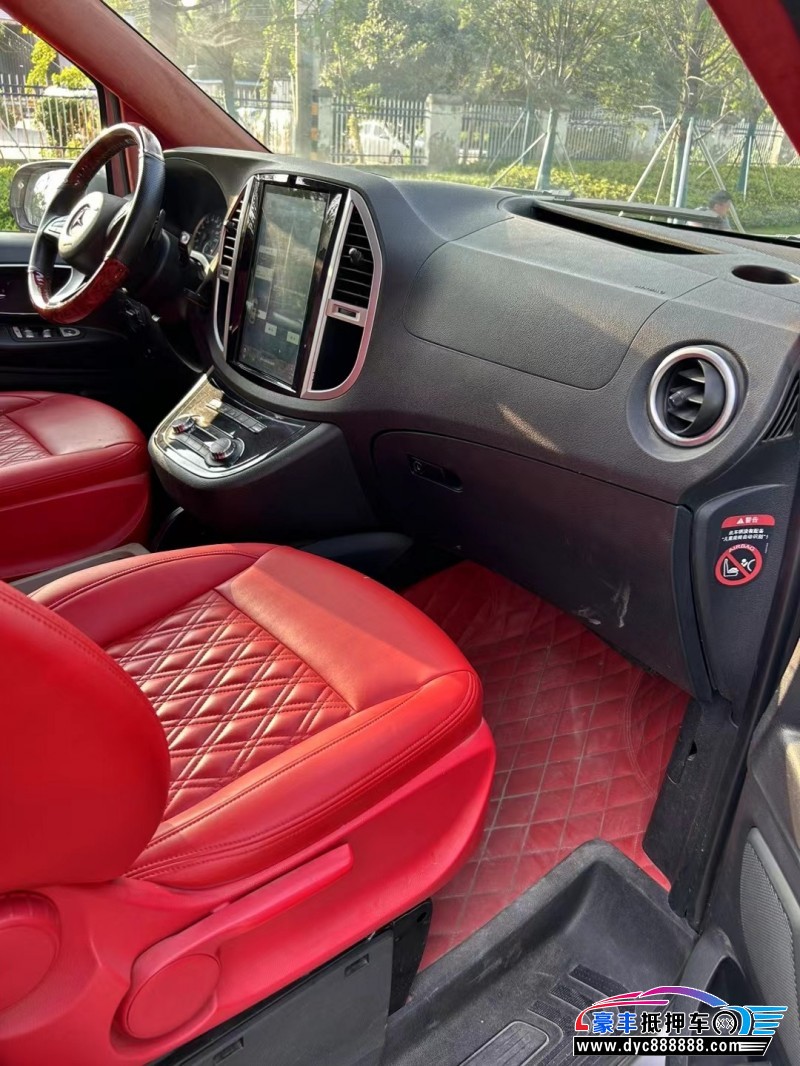 17年奔驰威霆MPV抵押车出售