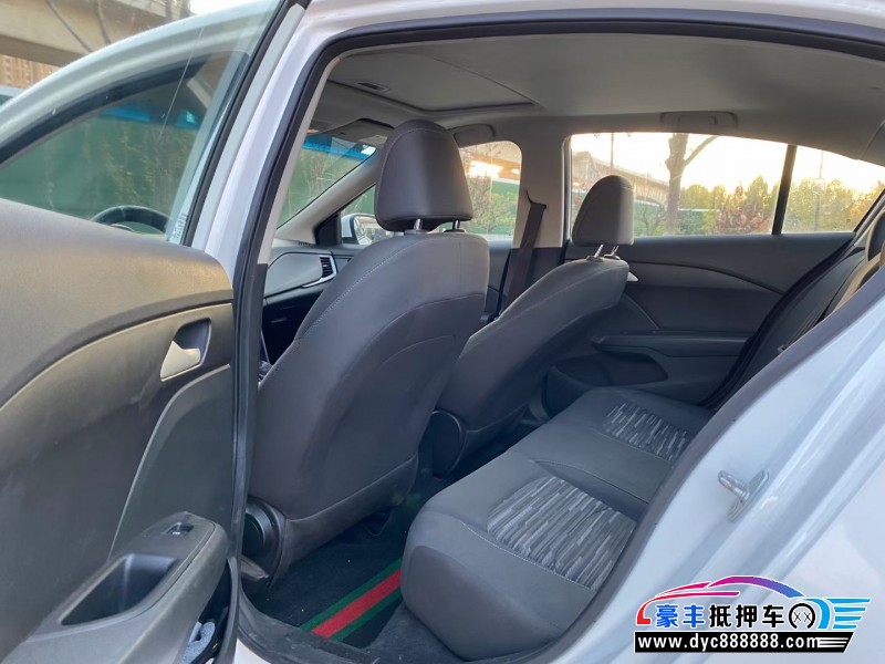 18年雪佛兰科沃兹轿车抵押车出售