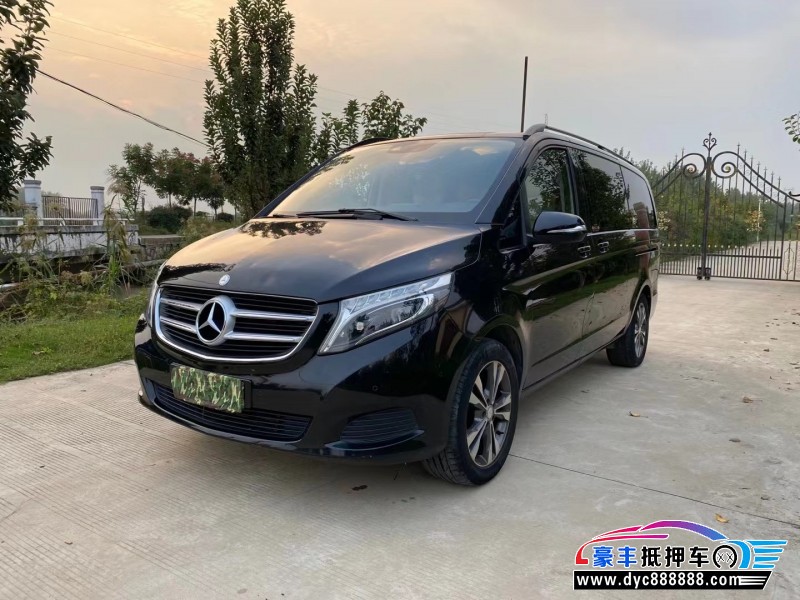 17年奔驰V轿车抵押车出售