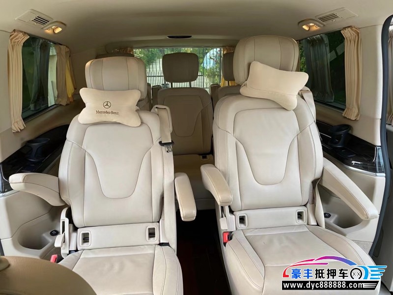 17年奔驰V轿车抵押车出售