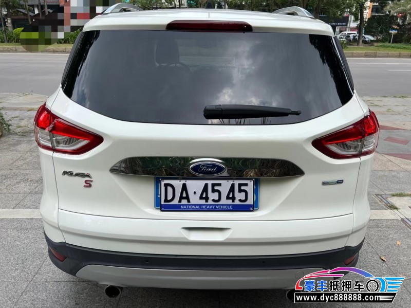 15年福特翼虎轿车抵押车出售