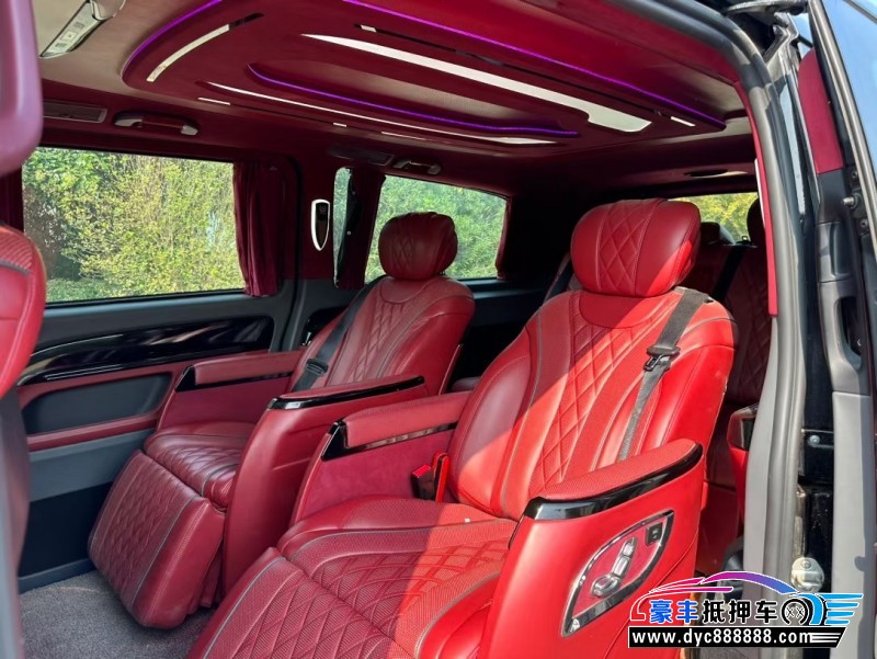 19年奔驰威霆轿车抵押车出售