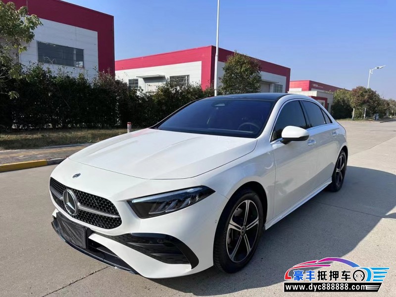 23年奔驰A轿车抵押车出售