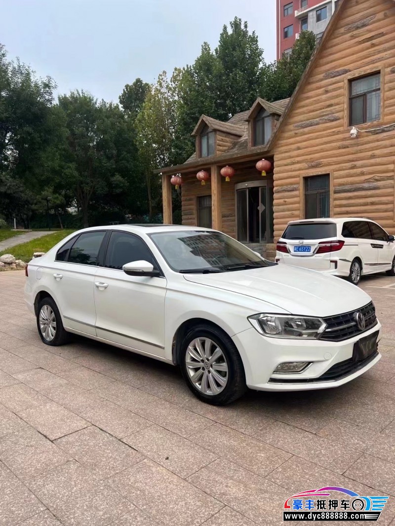 17年大众宝来轿车抵押车出售