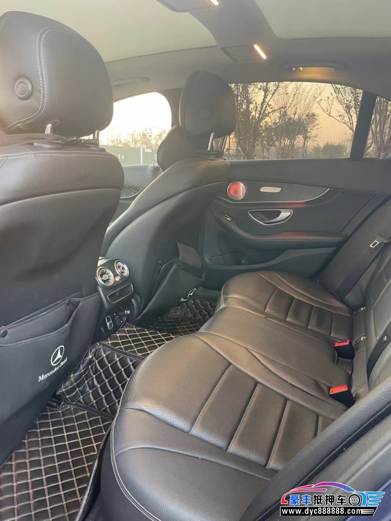 20年奔驰C轿车抵押车出售