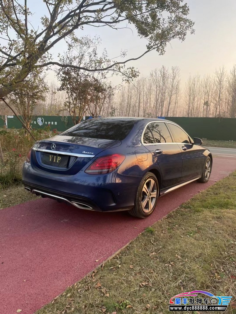 20年奔驰C轿车抵押车出售