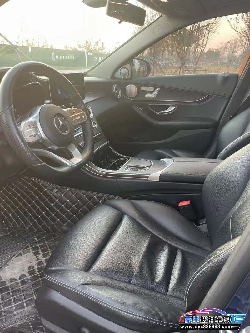 20年奔驰C轿车抵押车出售