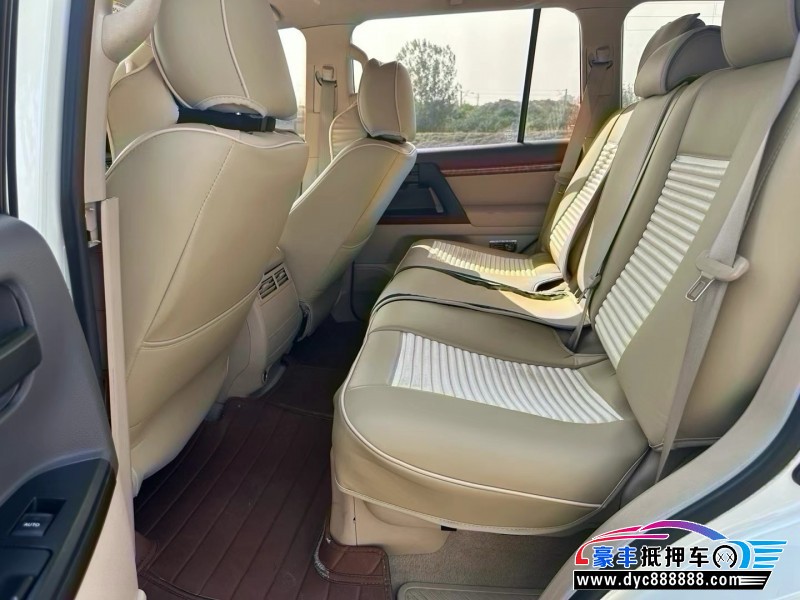 16年丰田兰德酷路泽轿车抵押车出售