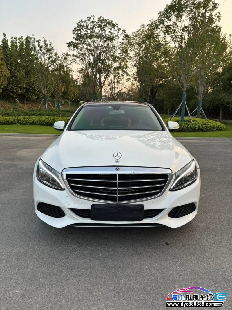 17年奔驰C轿车抵押车出售