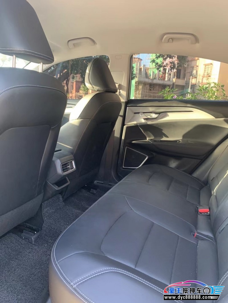 23年吉利几何轿车抵押车出售