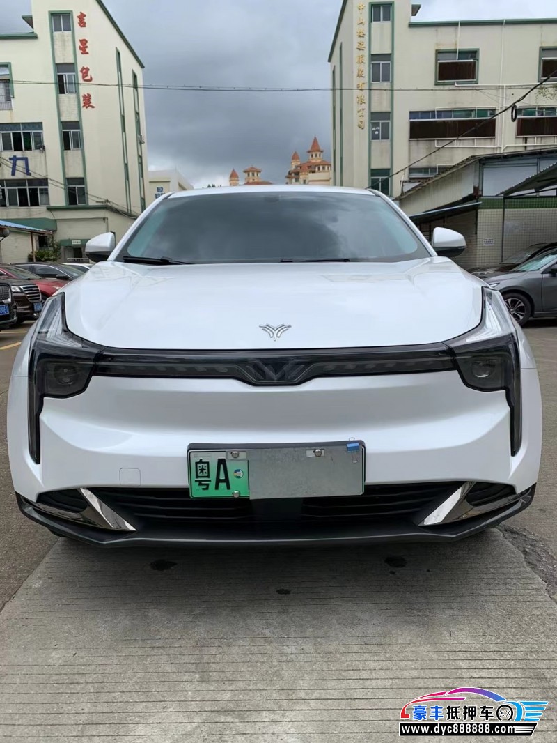 23年哪吒USUV抵押车出售