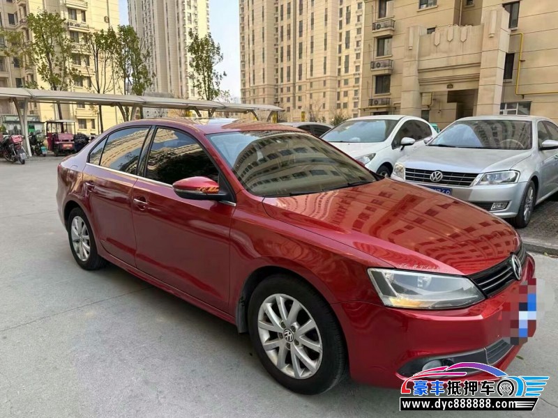 13年大众速腾轿车抵押车出售