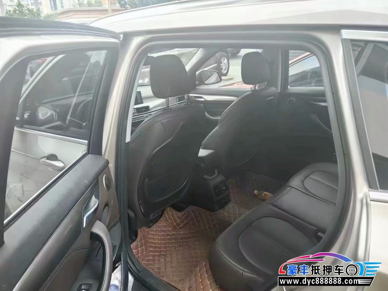 18年宝马X1轿车抵押车出售