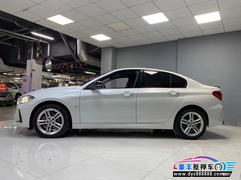 23年宝马1系轿车抵押车出售