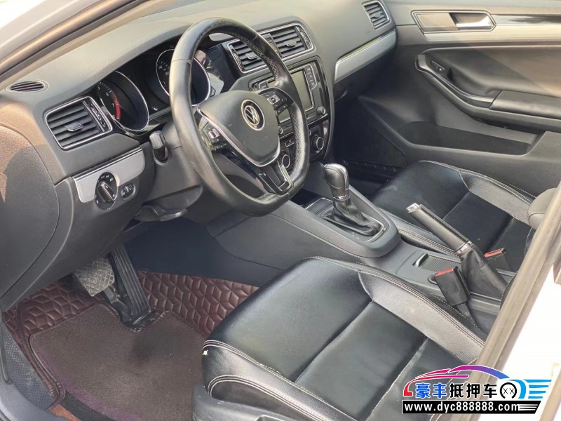 18年大众速腾轿车抵押车出售