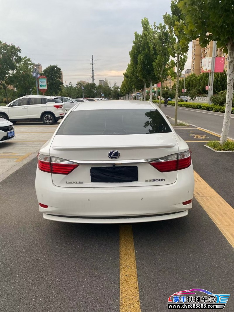 14年雷克萨斯ES轿车抵押车出售