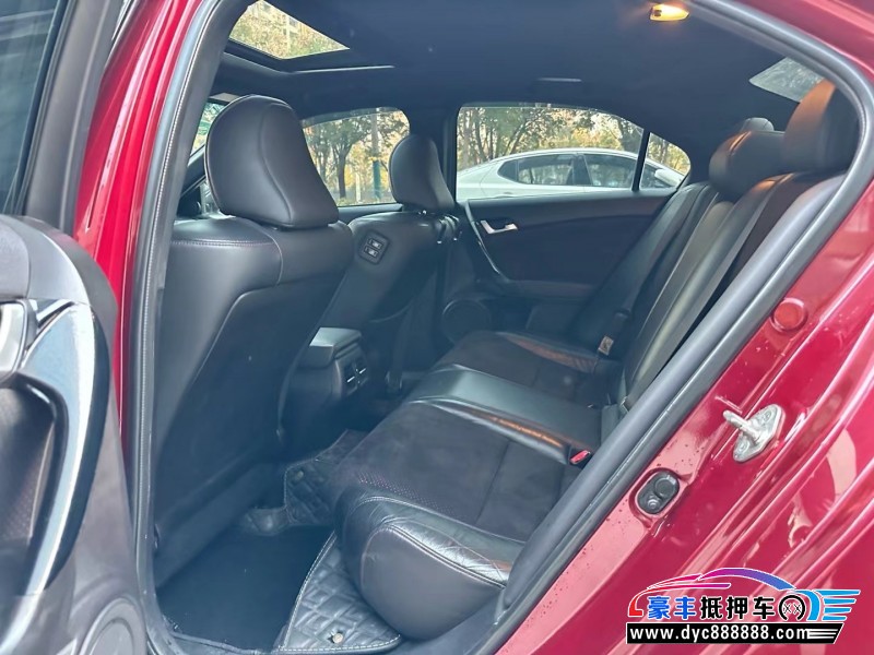 13年本田思铂睿轿车抵押车出售